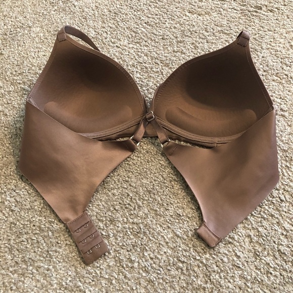 Bra, back soothing wire free sooo soft! Size 36B - Picture 4 of 5